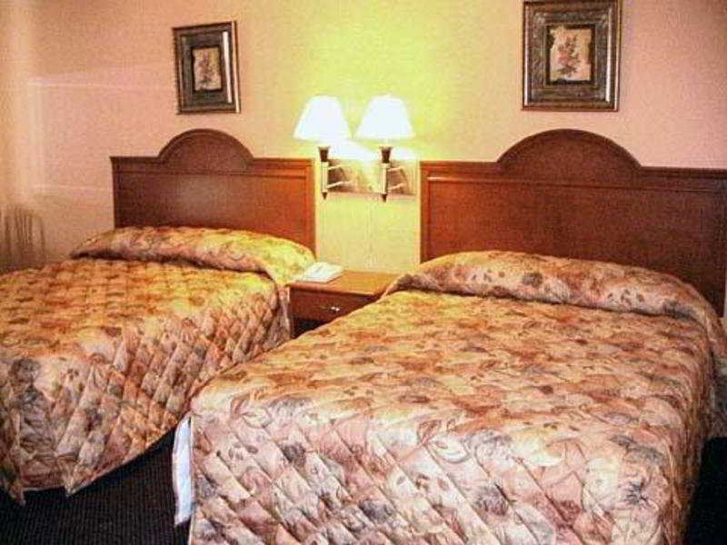 Super 8 By Wyndham Pembroke Hotel Cameră foto